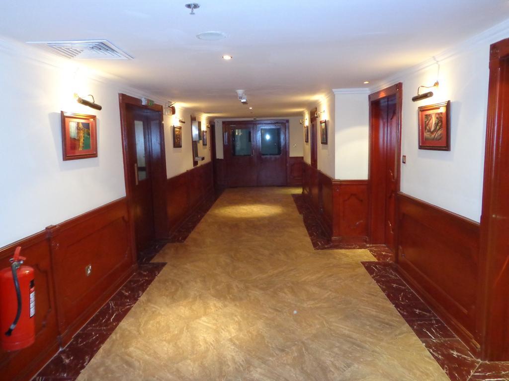 Bahrain Carlton Hotel Manama Ngoại thất bức ảnh