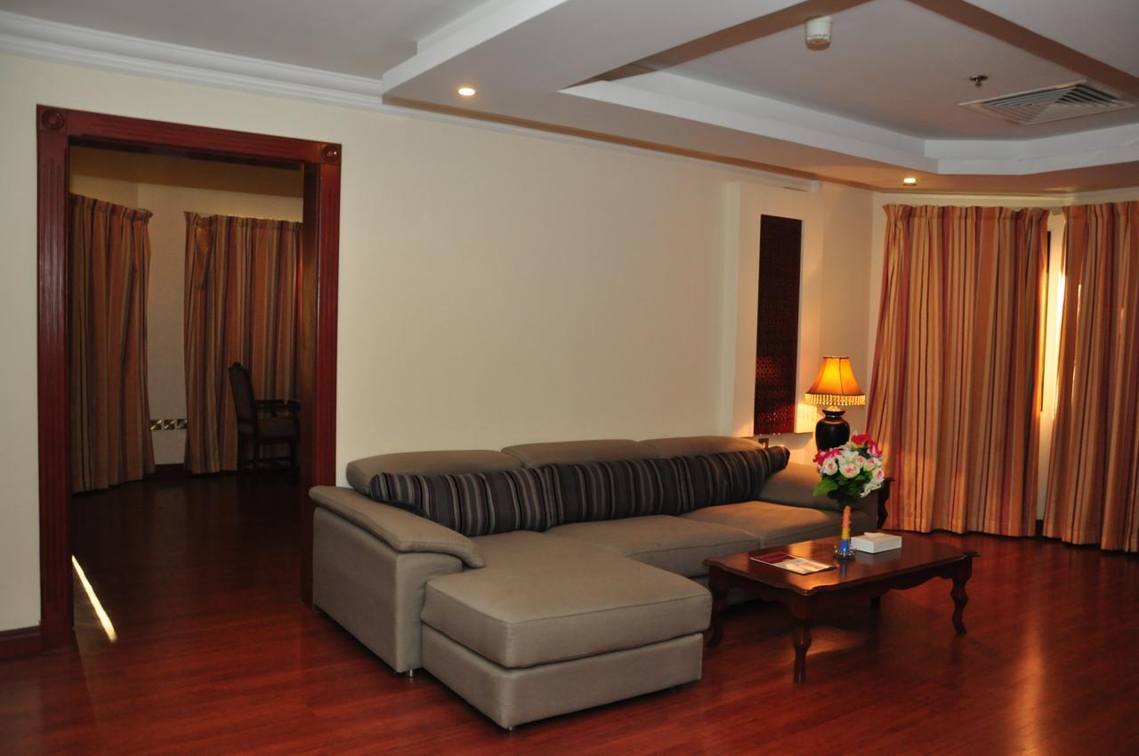 Bahrain Carlton Hotel Manama Ngoại thất bức ảnh
