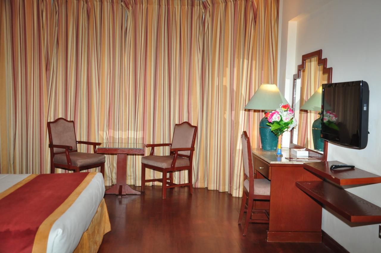 Bahrain Carlton Hotel Manama Ngoại thất bức ảnh