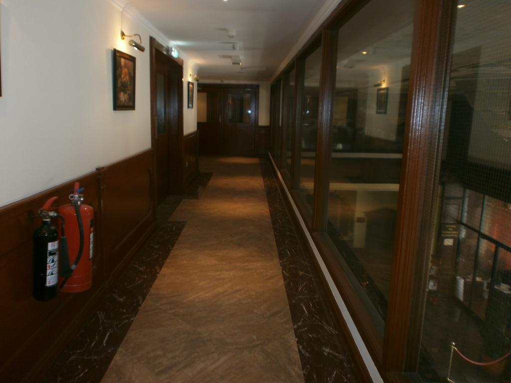 Bahrain Carlton Hotel Manama Ngoại thất bức ảnh
