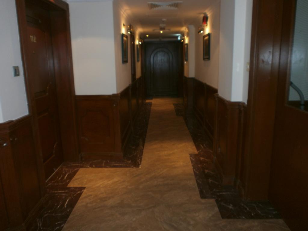 Bahrain Carlton Hotel Manama Ngoại thất bức ảnh