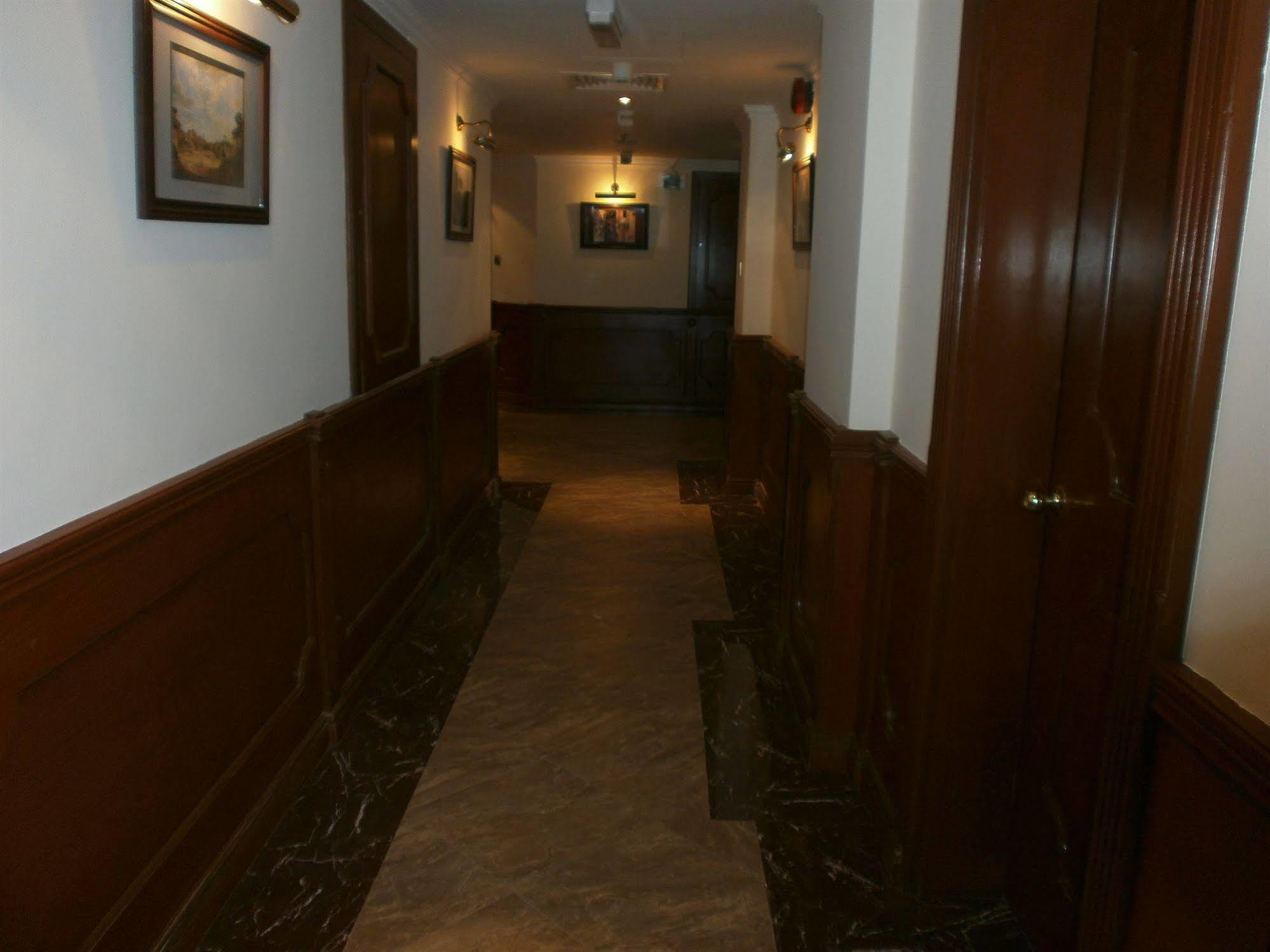 Bahrain Carlton Hotel Manama Ngoại thất bức ảnh