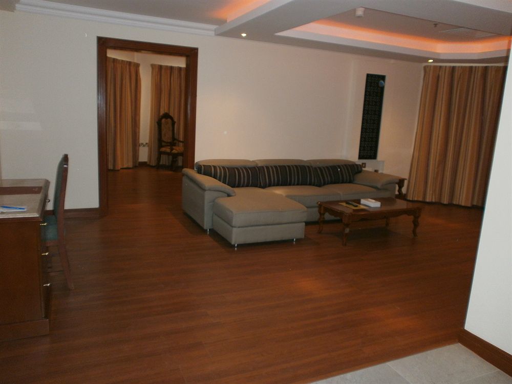 Bahrain Carlton Hotel Manama Ngoại thất bức ảnh